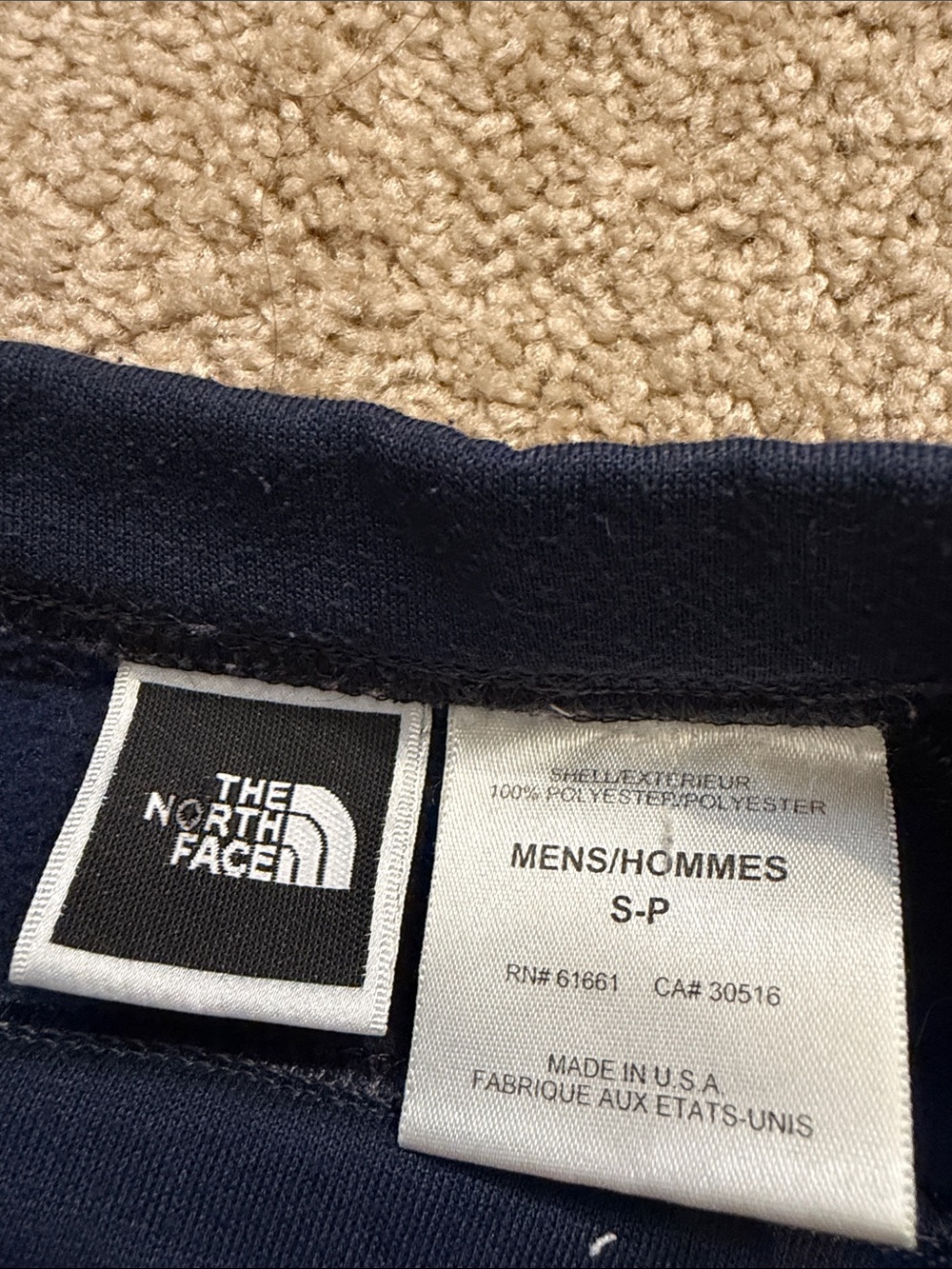 The North Face UltraWick Navy and Burgundy Colorblock Crewneck Men’s Small - Picture 3 of 9